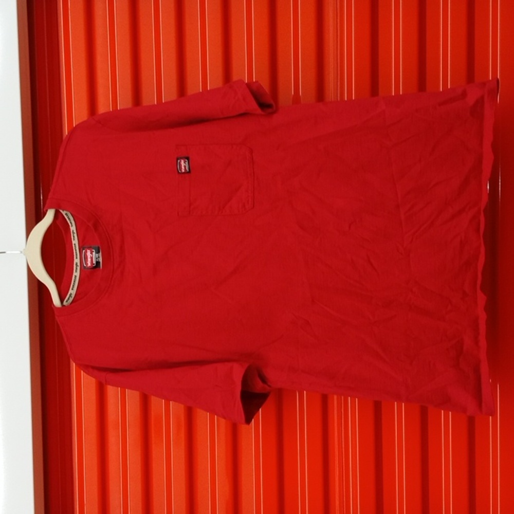 Men's Levi's Tshirt size xl (46-48)